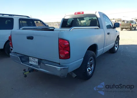 2008 Dodge Ram 1500 St/Sxt z USA, uszkodzony, nr VIN 1D7HA16K28J199188